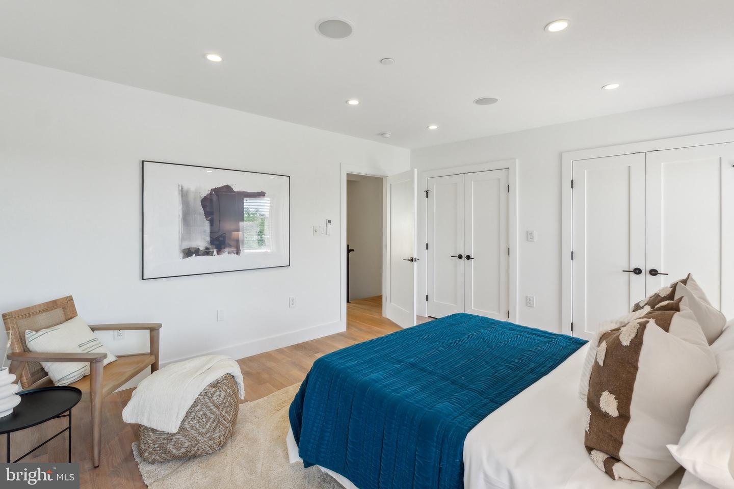 321 L ST NE, WASHINGTON, District Of Columbia 20002, 6 Bedrooms Bedrooms, ,4 BathroomsBathrooms,Residential,For sale,321 L ST NE,DCDC2198332 MLS # DCDC2198332