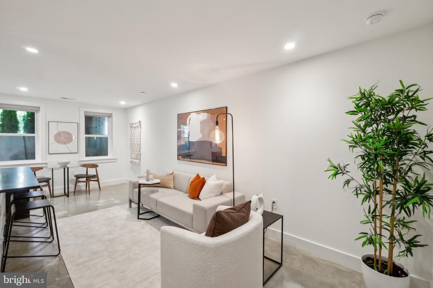 321 L ST NE, WASHINGTON, District Of Columbia 20002, 6 Bedrooms Bedrooms, ,4 BathroomsBathrooms,Residential,For sale,321 L ST NE,DCDC2198332 MLS # DCDC2198332