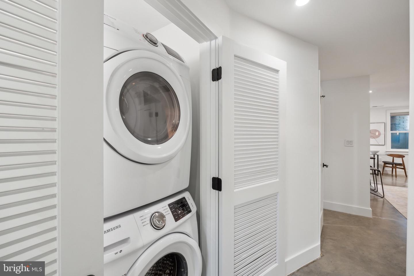 321 L ST NE, WASHINGTON, District Of Columbia 20002, 6 Bedrooms Bedrooms, ,4 BathroomsBathrooms,Residential,For sale,321 L ST NE,DCDC2198332 MLS # DCDC2198332