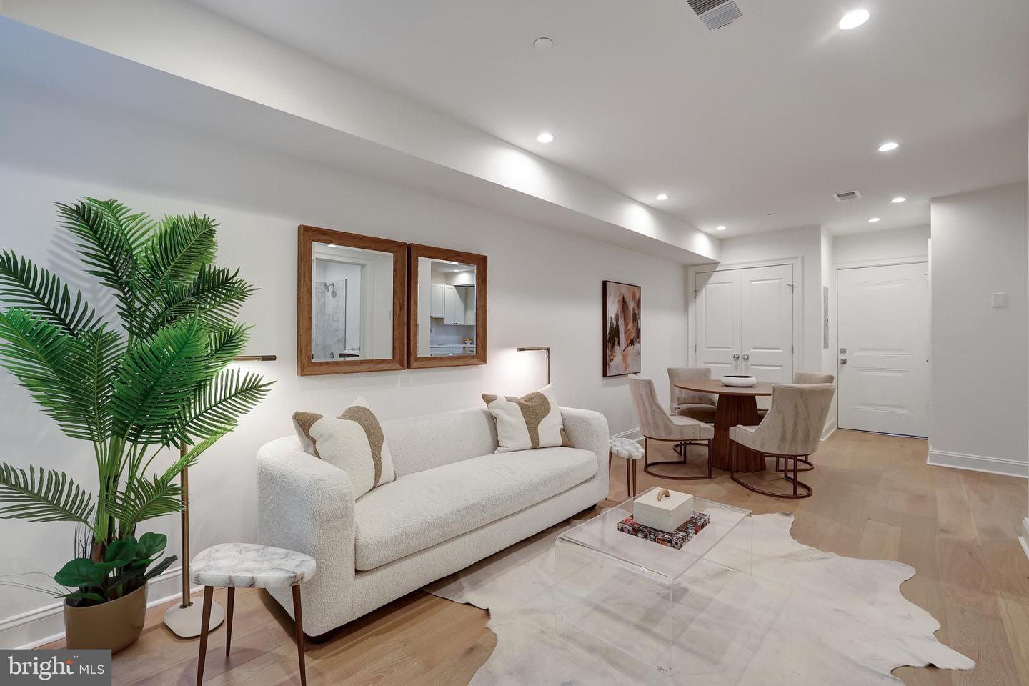 1335 11TH NW #3, WASHINGTON, District Of Columbia 20001, 1 Bedroom Bedrooms, ,1 BathroomBathrooms,Residential,For sale,1335 11TH NW #3,DCDC2198338 MLS # DCDC2198338