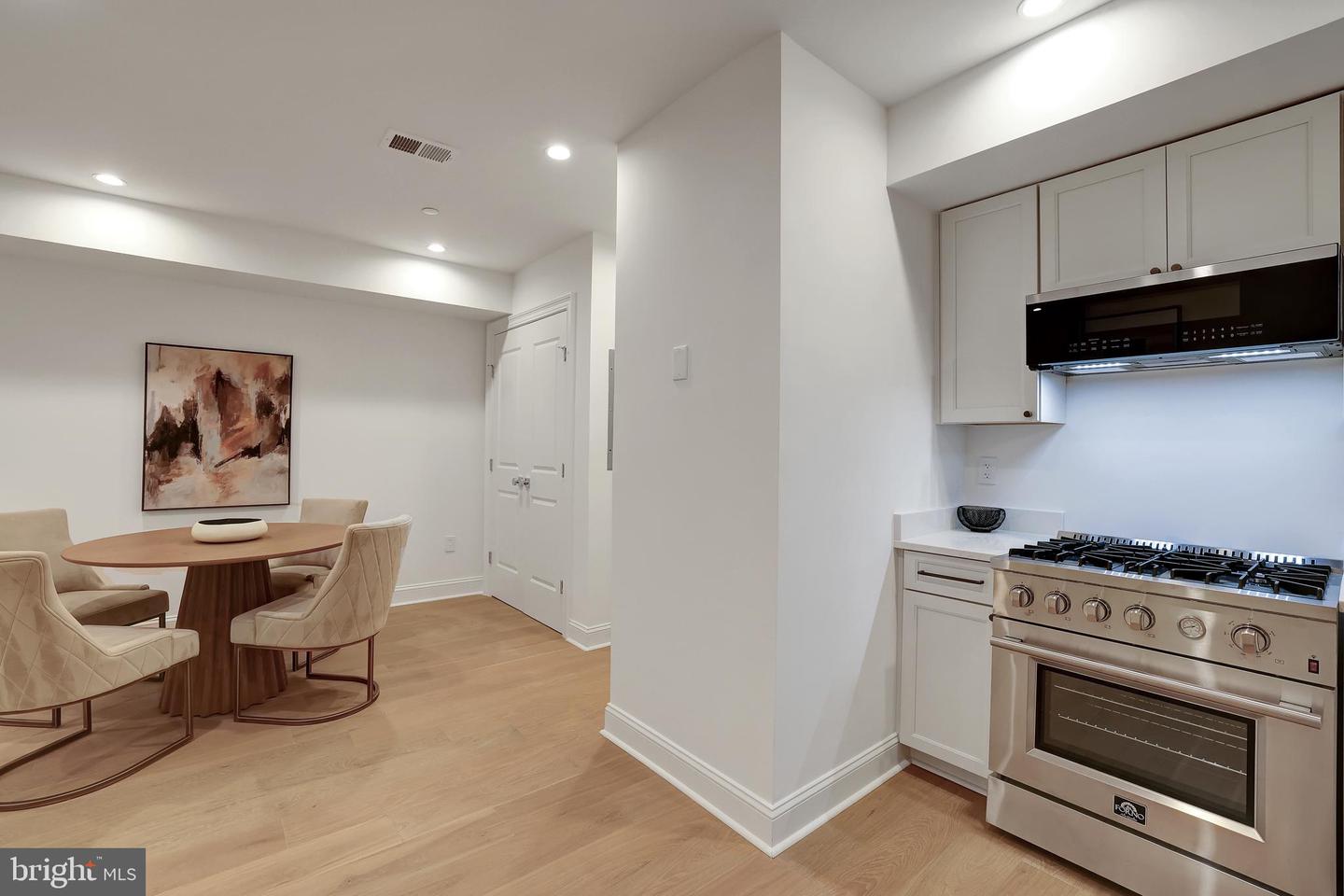 1335 11TH NW #3, WASHINGTON, District Of Columbia 20001, 1 Bedroom Bedrooms, ,1 BathroomBathrooms,Residential,For sale,1335 11TH NW #3,DCDC2198338 MLS # DCDC2198338