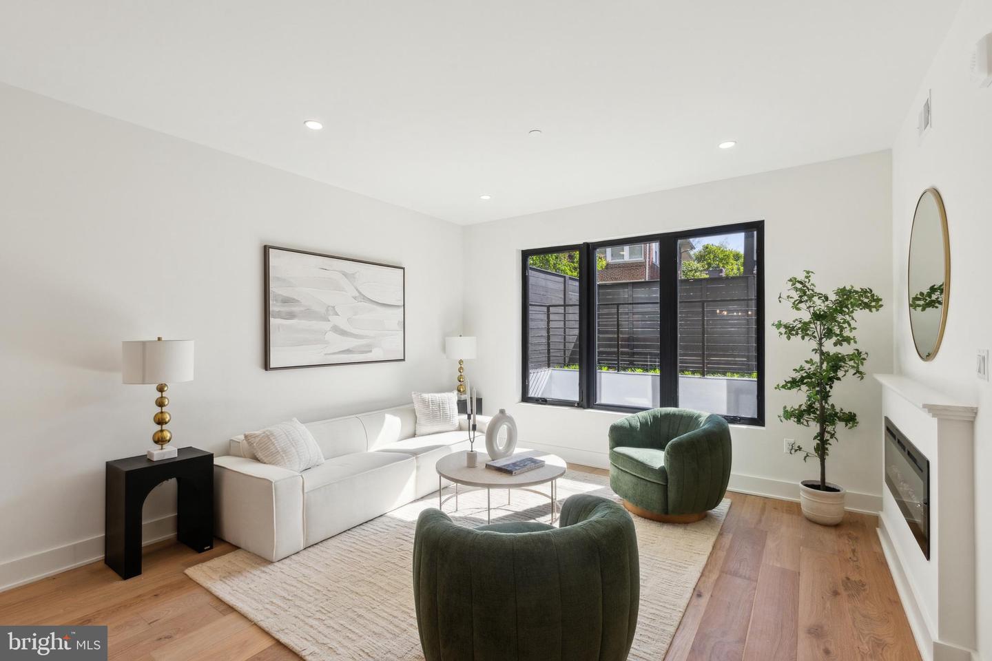 7125 GEORGIA AVENUE NW #2, WASHINGTON, District Of Columbia 20012, 2 Bedrooms Bedrooms, ,2 BathroomsBathrooms,Residential,For sale,7125 GEORGIA AVENUE NW #2,DCDC2198352 MLS # DCDC2198352