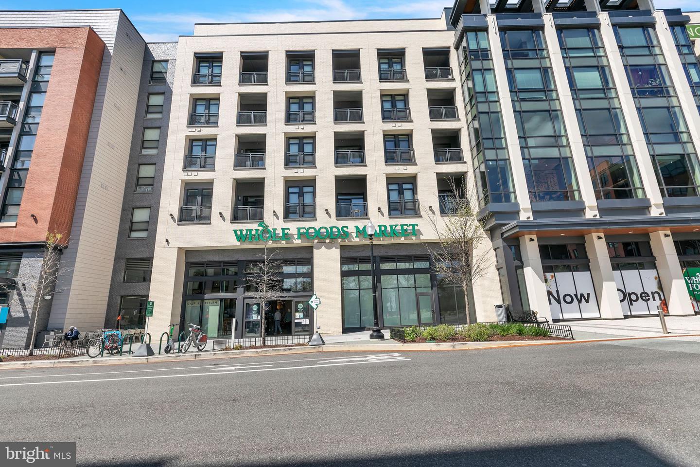 7125 GEORGIA AVENUE NW #2, WASHINGTON, District Of Columbia 20012, 2 Bedrooms Bedrooms, ,2 BathroomsBathrooms,Residential,For sale,7125 GEORGIA AVENUE NW #2,DCDC2198352 MLS # DCDC2198352