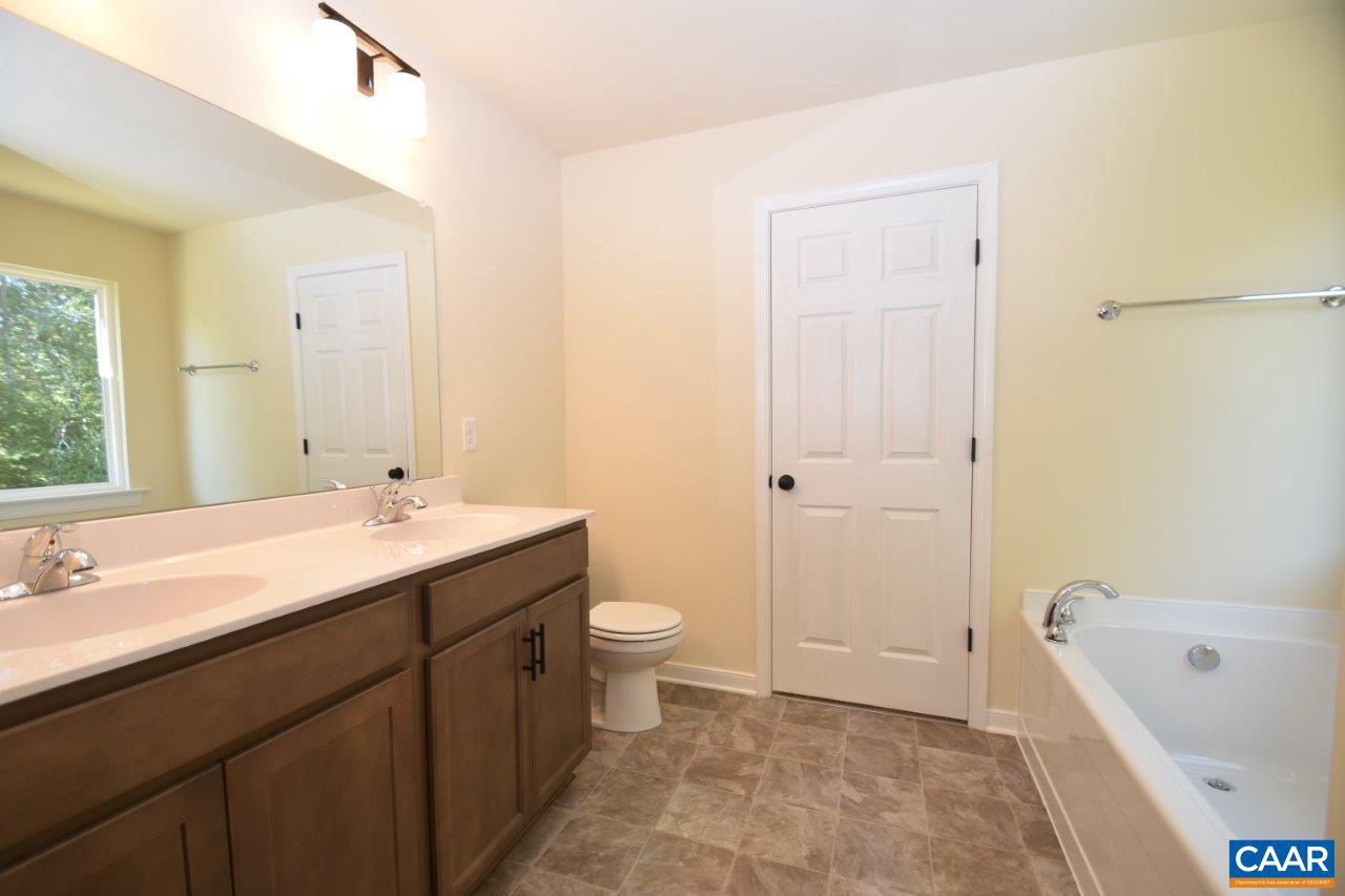 LOT 18 A 33 THOMAS JEFFERSON PKWY, PALMYRA, Virginia 22963, 4 Bedrooms Bedrooms, ,2 BathroomsBathrooms,Residential,For sale,LOT 18 A 33 THOMAS JEFFERSON PKWY,663927 MLS # 663927