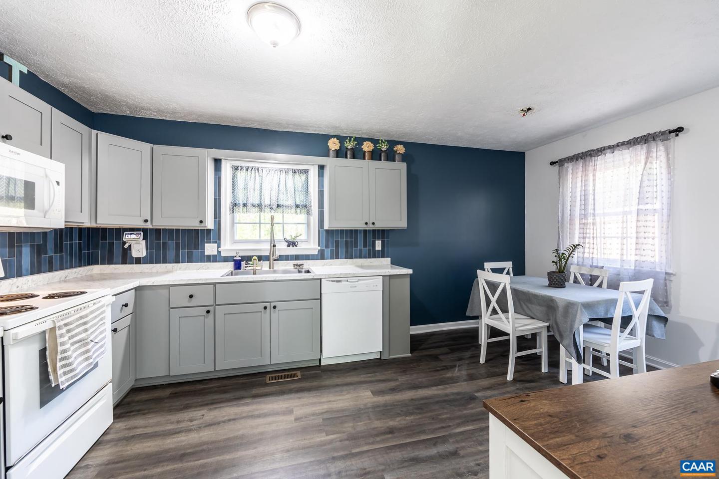 100 HOLMES RUN RD, STANARDSVILLE, Virginia 22973, 4 Bedrooms Bedrooms, ,1 BathroomBathrooms,Residential,For sale,100 HOLMES RUN RD,663933 MLS # 663933