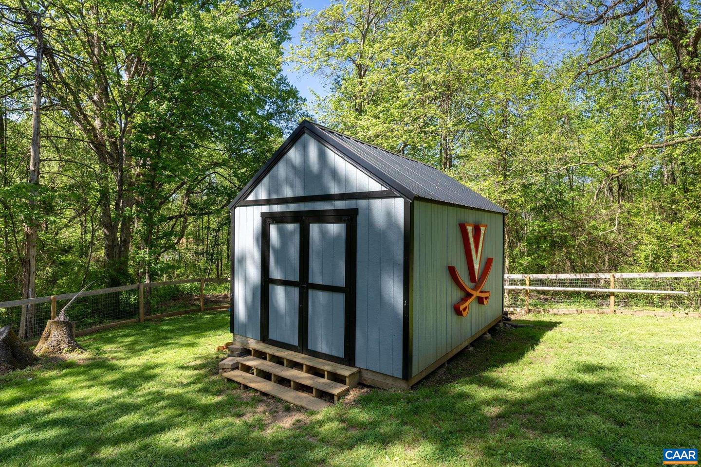 100 HOLMES RUN RD, STANARDSVILLE, Virginia 22973, 4 Bedrooms Bedrooms, ,1 BathroomBathrooms,Residential,For sale,100 HOLMES RUN RD,663933 MLS # 663933