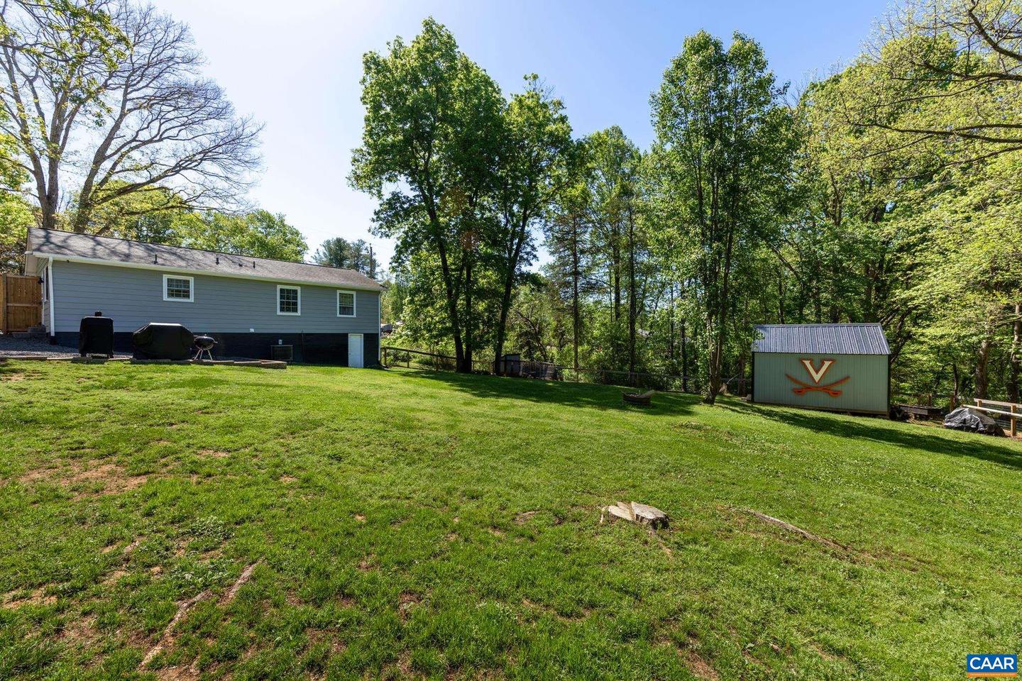 100 HOLMES RUN RD, STANARDSVILLE, Virginia 22973, 4 Bedrooms Bedrooms, ,1 BathroomBathrooms,Residential,For sale,100 HOLMES RUN RD,663933 MLS # 663933