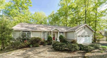 46 MARWOOD DR, PALMYRA, Virginia 22963, 3 Bedrooms Bedrooms, ,3 BathroomsBathrooms,Residential,For sale,46 MARWOOD DR,663934 MLS # 663934