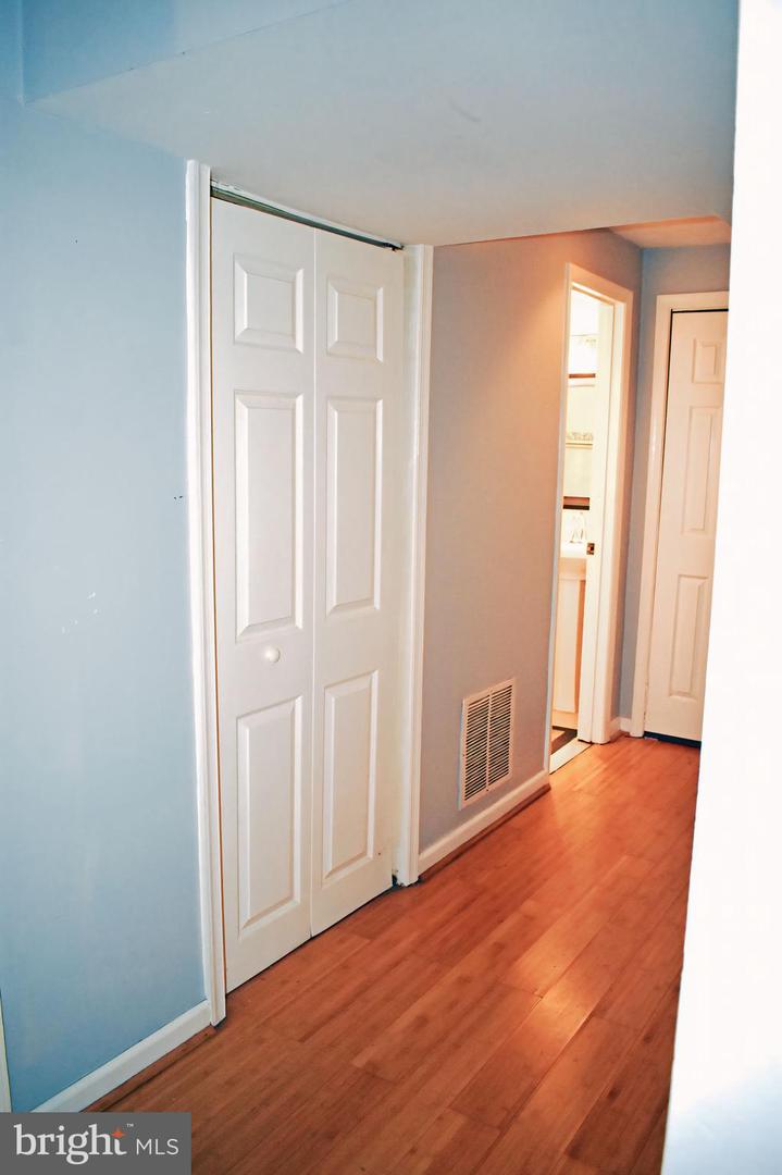 1932 S KENMORE ST, ARLINGTON, Virginia 22204, 6 Bedrooms Bedrooms, ,4 BathroomsBathrooms,Residential,For sale,1932 S KENMORE ST,VAAR2051864 MLS # VAAR2051864