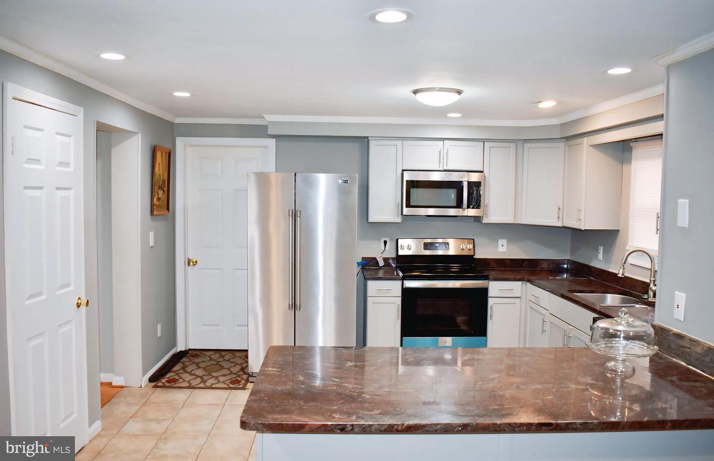 1932 S KENMORE ST, ARLINGTON, Virginia 22204, 6 Bedrooms Bedrooms, ,4 BathroomsBathrooms,Residential,For sale,1932 S KENMORE ST,VAAR2051864 MLS # VAAR2051864