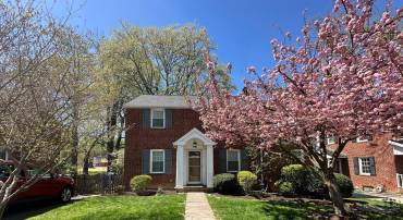 1224 N POWHATAN ST, ARLINGTON, Virginia 22205, 3 Bedrooms Bedrooms, ,2 BathroomsBathrooms,Residential,For sale,1224 N POWHATAN ST,VAAR2052952 MLS # VAAR2052952