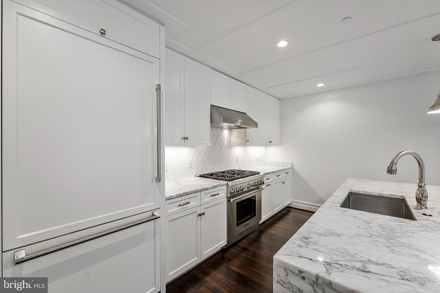 6900 FLEETWOOD RD #414, MCLEAN, Virginia 22101, 2 Bedrooms Bedrooms, ,2 BathroomsBathrooms,Residential,For sale,6900 FLEETWOOD RD #414,VAFX2224572 MLS # VAFX2224572