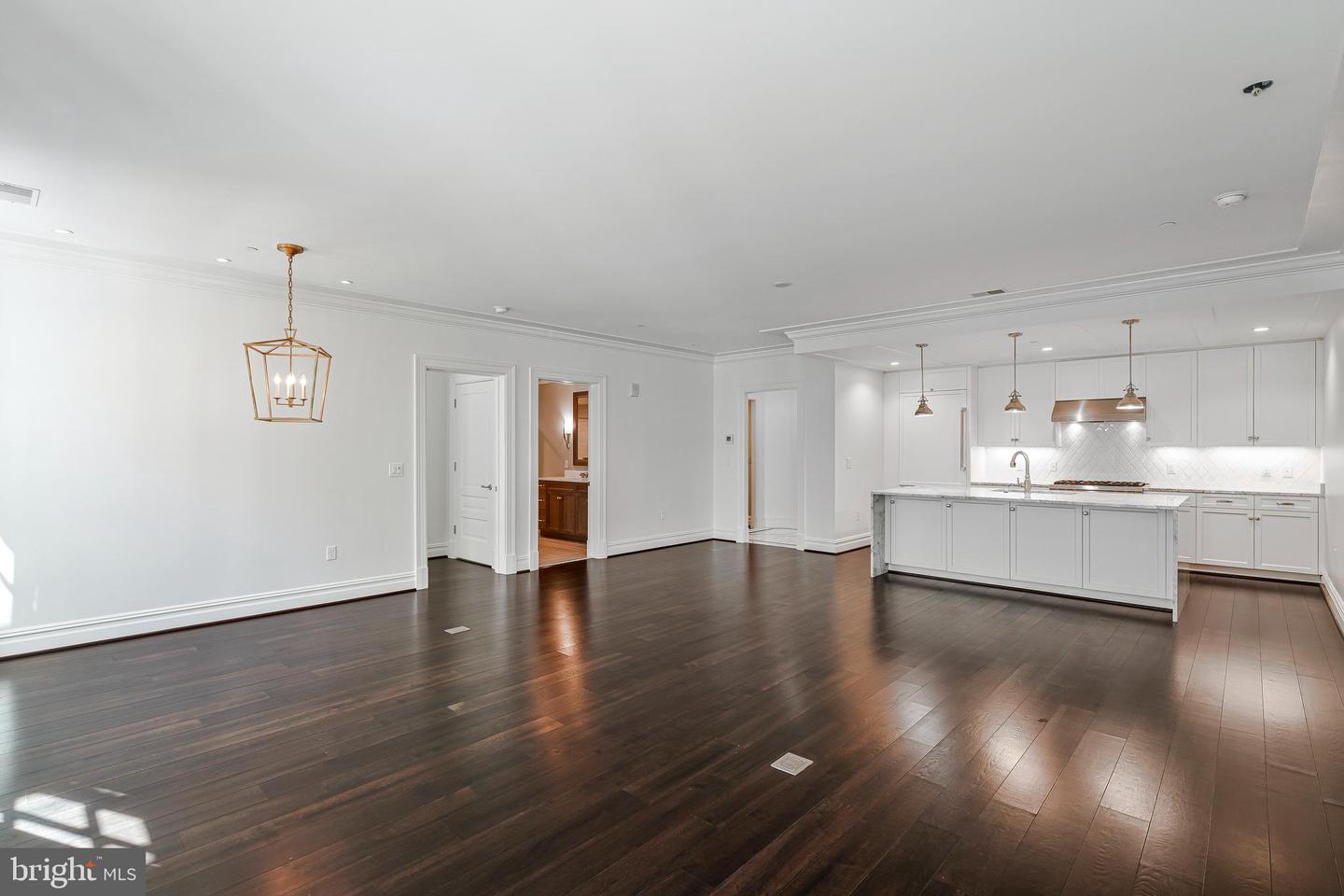 6900 FLEETWOOD RD #414, MCLEAN, Virginia 22101, 2 Bedrooms Bedrooms, ,2 BathroomsBathrooms,Residential,For sale,6900 FLEETWOOD RD #414,VAFX2224572 MLS # VAFX2224572