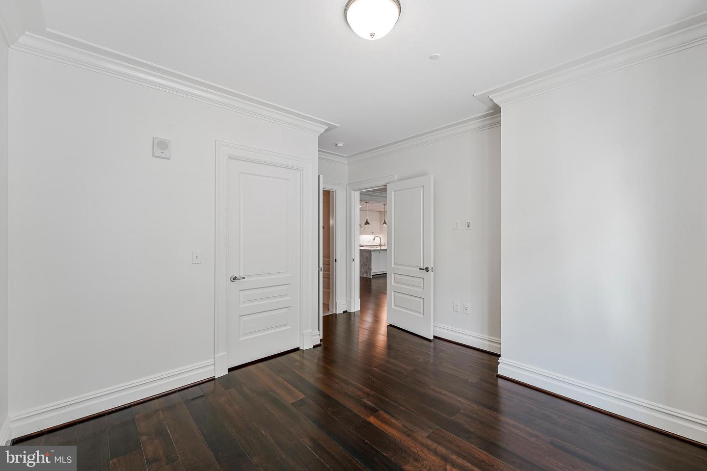 6900 FLEETWOOD RD #414, MCLEAN, Virginia 22101, 2 Bedrooms Bedrooms, ,2 BathroomsBathrooms,Residential,For sale,6900 FLEETWOOD RD #414,VAFX2224572 MLS # VAFX2224572