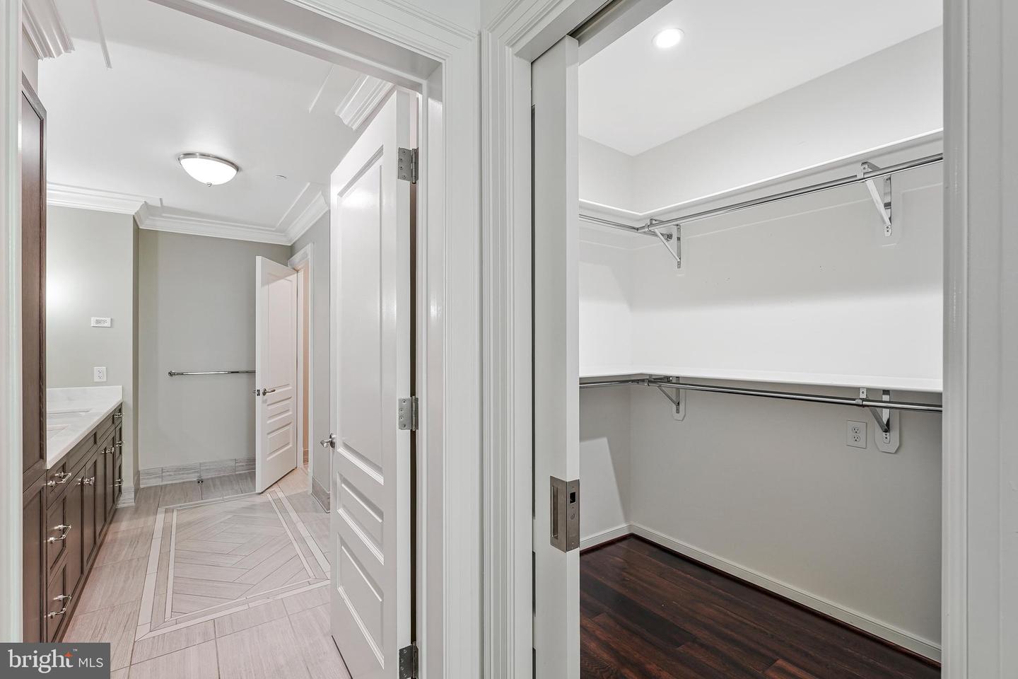 6900 FLEETWOOD RD #414, MCLEAN, Virginia 22101, 2 Bedrooms Bedrooms, ,2 BathroomsBathrooms,Residential,For sale,6900 FLEETWOOD RD #414,VAFX2224572 MLS # VAFX2224572