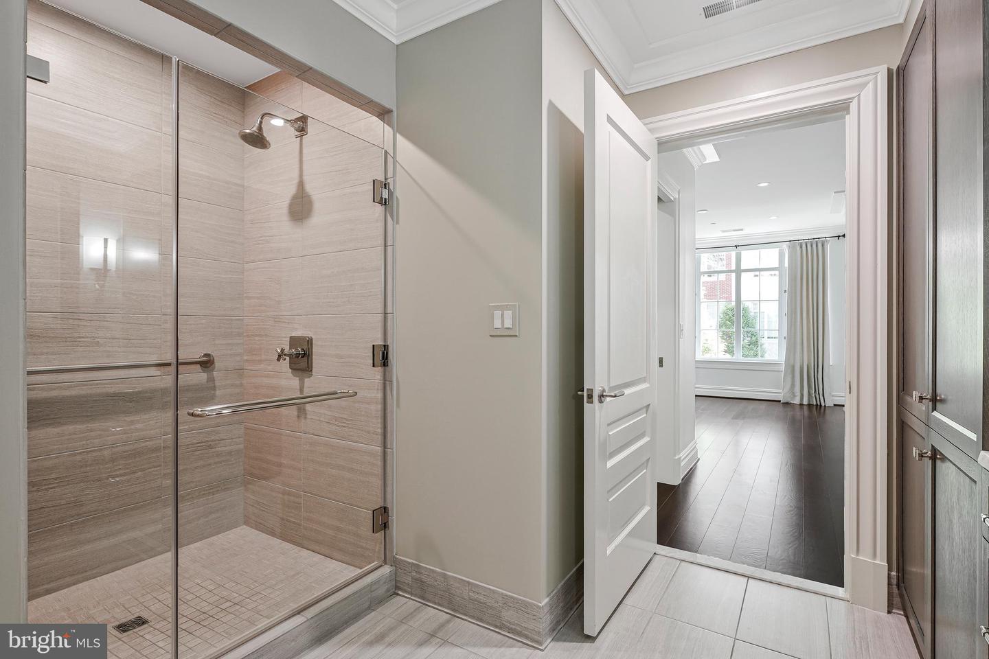 6900 FLEETWOOD RD #414, MCLEAN, Virginia 22101, 2 Bedrooms Bedrooms, ,2 BathroomsBathrooms,Residential,For sale,6900 FLEETWOOD RD #414,VAFX2224572 MLS # VAFX2224572