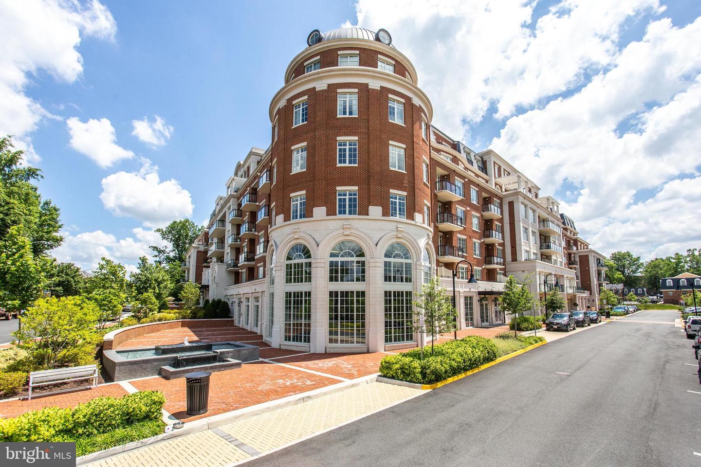 6900 FLEETWOOD RD #414, MCLEAN, Virginia 22101, 2 Bedrooms Bedrooms, ,2 BathroomsBathrooms,Residential,For sale,6900 FLEETWOOD RD #414,VAFX2224572 MLS # VAFX2224572