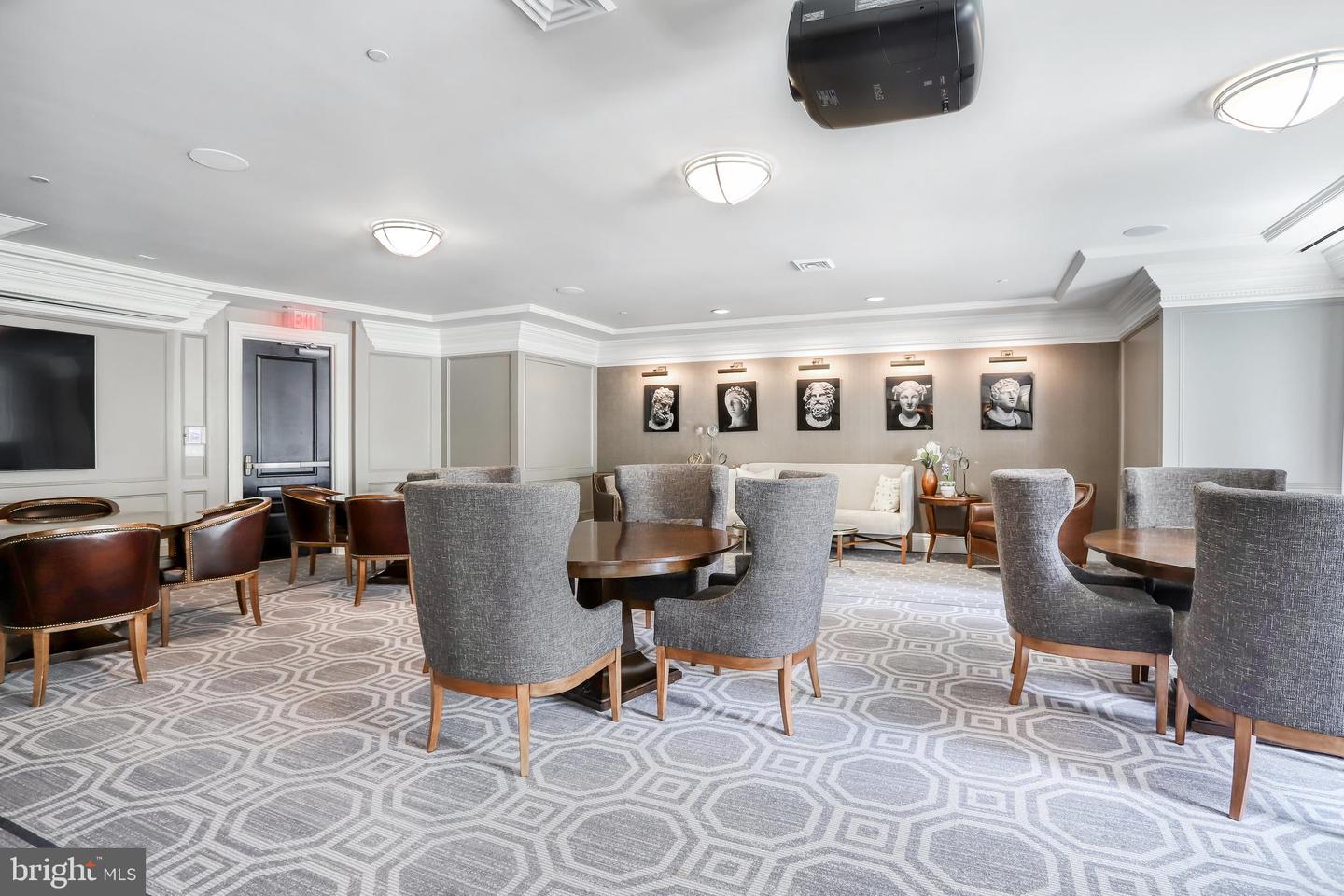 6900 FLEETWOOD RD #414, MCLEAN, Virginia 22101, 2 Bedrooms Bedrooms, ,2 BathroomsBathrooms,Residential,For sale,6900 FLEETWOOD RD #414,VAFX2224572 MLS # VAFX2224572
