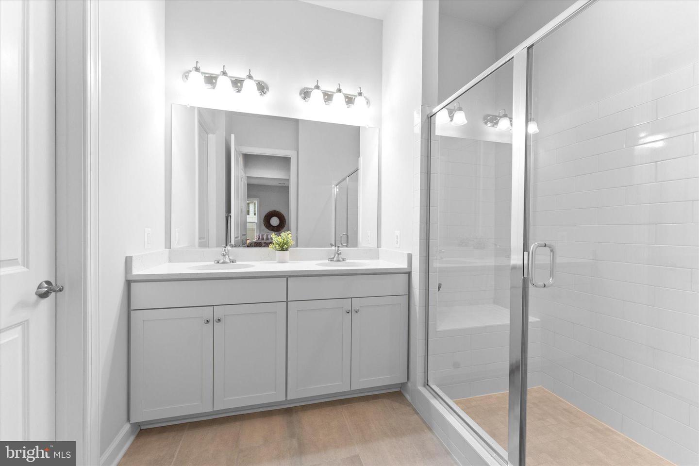 43899 SIREN SONG TER, LEESBURG, Virginia 20176, 3 Bedrooms Bedrooms, ,3 BathroomsBathrooms,Residential,For sale,43899 SIREN SONG TER,VALO2089988 MLS # VALO2089988