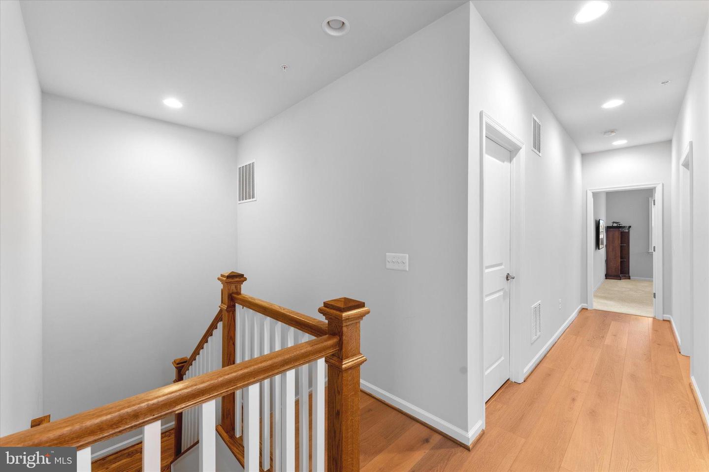 43899 SIREN SONG TER, LEESBURG, Virginia 20176, 3 Bedrooms Bedrooms, ,3 BathroomsBathrooms,Residential,For sale,43899 SIREN SONG TER,VALO2089988 MLS # VALO2089988