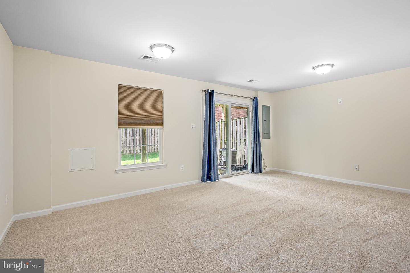 22930 CHINKAPIN OAK TER, STERLING, Virginia 20166, 3 Bedrooms Bedrooms, ,2 BathroomsBathrooms,Residential,For sale,22930 CHINKAPIN OAK TER,VALO2090468 MLS # VALO2090468