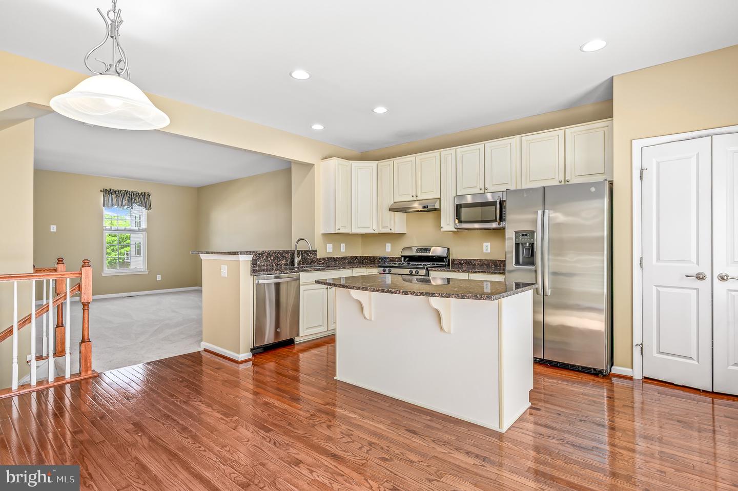 22930 CHINKAPIN OAK TER, STERLING, Virginia 20166, 3 Bedrooms Bedrooms, ,2 BathroomsBathrooms,Residential,For sale,22930 CHINKAPIN OAK TER,VALO2090468 MLS # VALO2090468