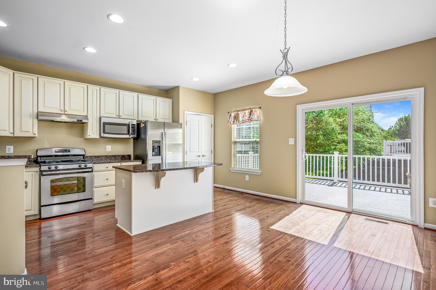 22930 CHINKAPIN OAK TER, STERLING, Virginia 20166, 3 Bedrooms Bedrooms, ,2 BathroomsBathrooms,Residential,For sale,22930 CHINKAPIN OAK TER,VALO2090468 MLS # VALO2090468