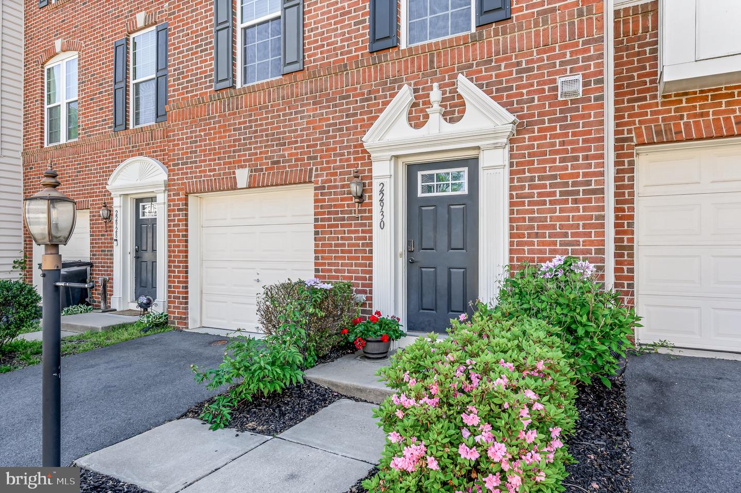22930 CHINKAPIN OAK TER, STERLING, Virginia 20166, 3 Bedrooms Bedrooms, ,2 BathroomsBathrooms,Residential,For sale,22930 CHINKAPIN OAK TER,VALO2090468 MLS # VALO2090468