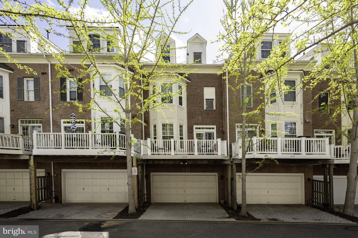 614 N PITT ST N, ALEXANDRIA, Virginia 22314, 3 Bedrooms Bedrooms, ,3 BathroomsBathrooms,Residential,For sale,614 N PITT ST N,VAAX2042766 MLS # VAAX2042766