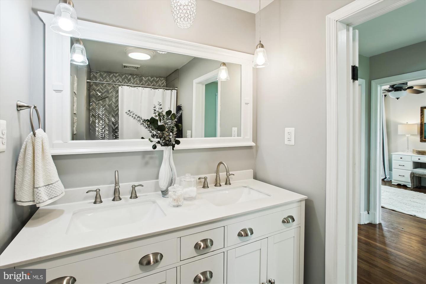 11 SWAN AVE, BERRYVILLE, Virginia 22611, 4 Bedrooms Bedrooms, ,1 BathroomBathrooms,Residential,For sale,11 SWAN AVE,VACL2003556 MLS # VACL2003556