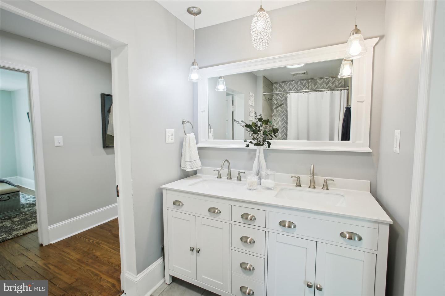 11 SWAN AVE, BERRYVILLE, Virginia 22611, 4 Bedrooms Bedrooms, ,1 BathroomBathrooms,Residential,For sale,11 SWAN AVE,VACL2003556 MLS # VACL2003556