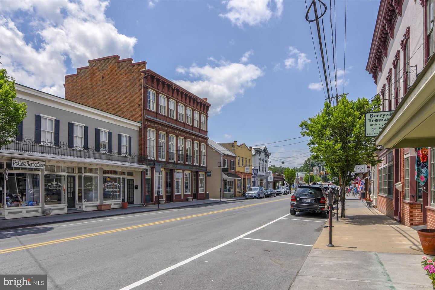 11 SWAN AVE, BERRYVILLE, Virginia 22611, 4 Bedrooms Bedrooms, ,1 BathroomBathrooms,Residential,For sale,11 SWAN AVE,VACL2003556 MLS # VACL2003556