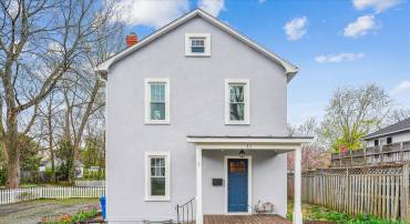 11 SWAN AVE, BERRYVILLE, Virginia 22611, 4 Bedrooms Bedrooms, ,1 BathroomBathrooms,Residential,For sale,11 SWAN AVE,VACL2003556 MLS # VACL2003556