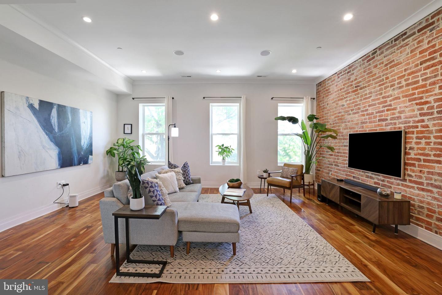 46 CHANNING ST NW #2, WASHINGTON, District Of Columbia 20001, 2 Bedrooms Bedrooms, ,2 BathroomsBathrooms,Residential,For sale,46 CHANNING ST NW #2,DCDC2193056 MLS # DCDC2193056