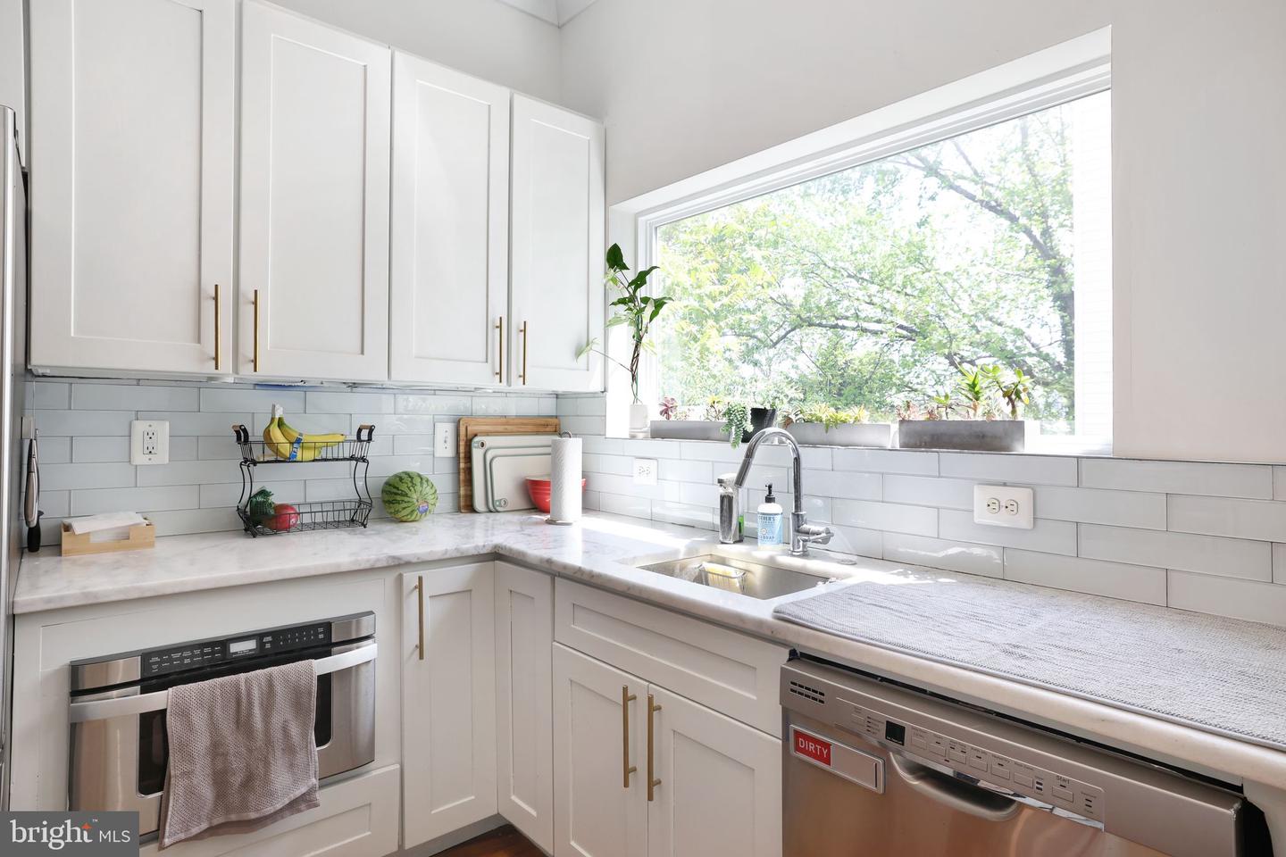 46 CHANNING ST NW #2, WASHINGTON, District Of Columbia 20001, 2 Bedrooms Bedrooms, ,2 BathroomsBathrooms,Residential,For sale,46 CHANNING ST NW #2,DCDC2193056 MLS # DCDC2193056