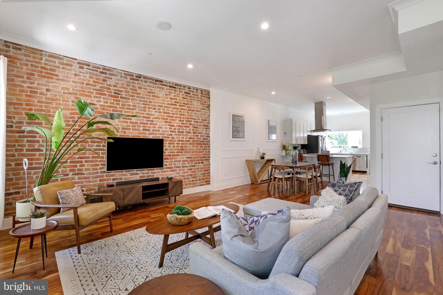 46 CHANNING ST NW #2, WASHINGTON, District Of Columbia 20001, 2 Bedrooms Bedrooms, ,2 BathroomsBathrooms,Residential,For sale,46 CHANNING ST NW #2,DCDC2193056 MLS # DCDC2193056