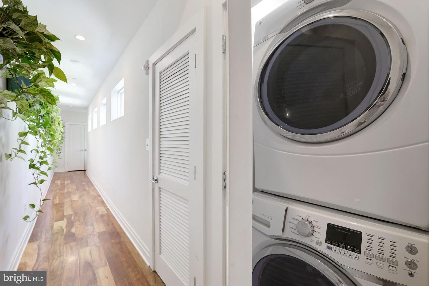 46 CHANNING ST NW #2, WASHINGTON, District Of Columbia 20001, 2 Bedrooms Bedrooms, ,2 BathroomsBathrooms,Residential,For sale,46 CHANNING ST NW #2,DCDC2193056 MLS # DCDC2193056