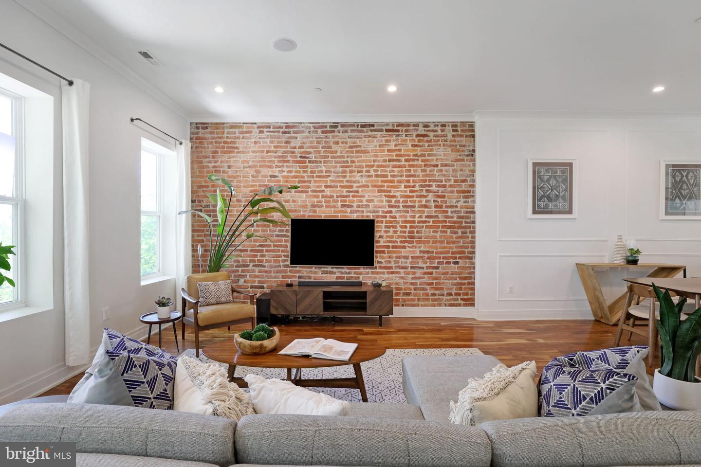 46 CHANNING ST NW #2, WASHINGTON, District Of Columbia 20001, 2 Bedrooms Bedrooms, ,2 BathroomsBathrooms,Residential,For sale,46 CHANNING ST NW #2,DCDC2193056 MLS # DCDC2193056