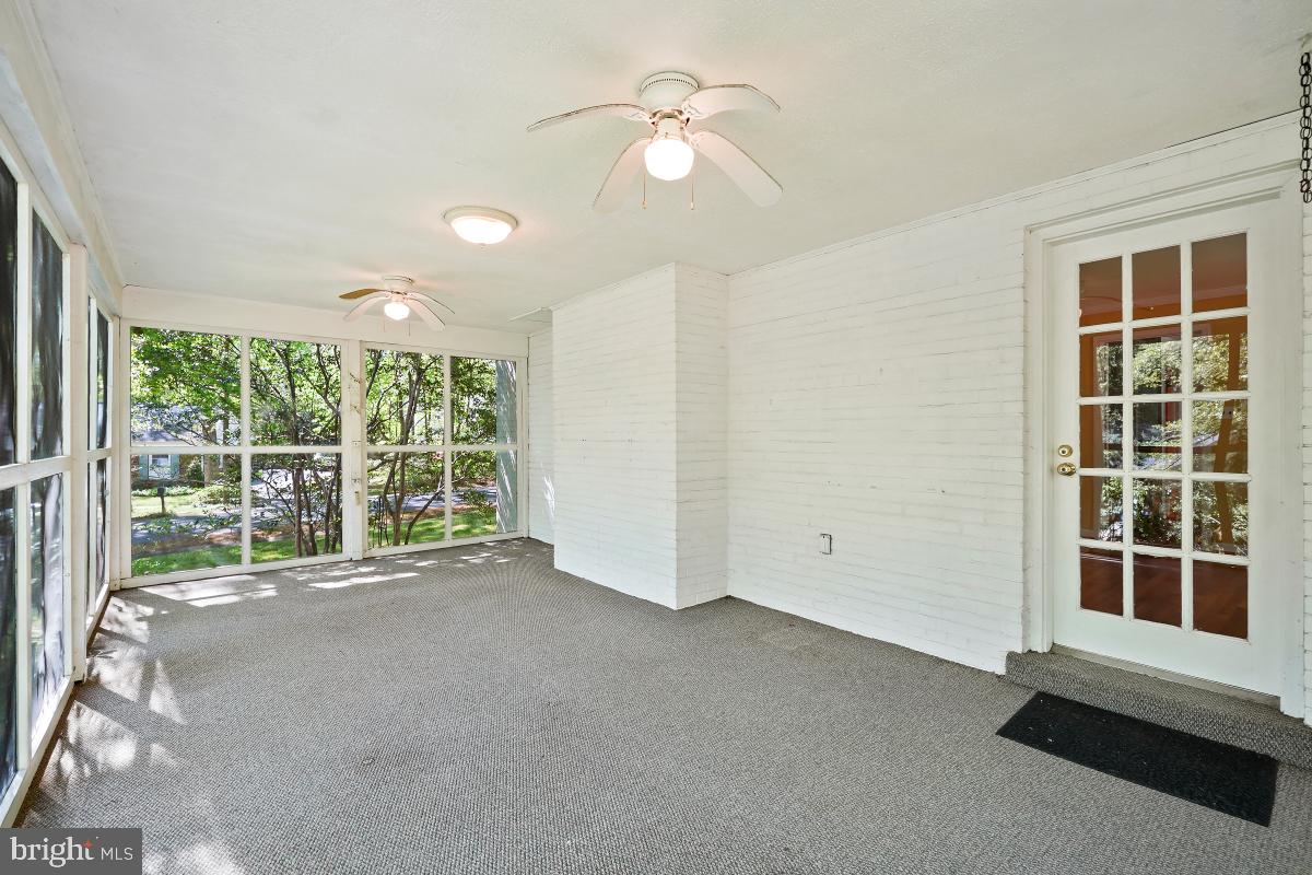 12124 STIRRUP RD, RESTON, Virginia 20191, 4 Bedrooms Bedrooms, ,2 BathroomsBathrooms,Residential,For sale,12124 STIRRUP RD,VAFX2231586 MLS # VAFX2231586