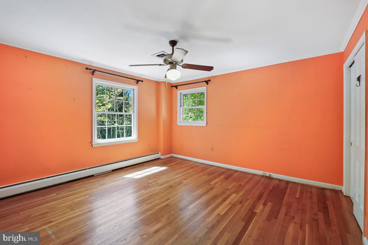 12124 STIRRUP RD, RESTON, Virginia 20191, 4 Bedrooms Bedrooms, ,2 BathroomsBathrooms,Residential,For sale,12124 STIRRUP RD,VAFX2231586 MLS # VAFX2231586