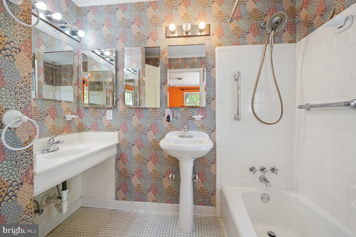 12124 STIRRUP RD, RESTON, Virginia 20191, 4 Bedrooms Bedrooms, ,2 BathroomsBathrooms,Residential,For sale,12124 STIRRUP RD,VAFX2231586 MLS # VAFX2231586