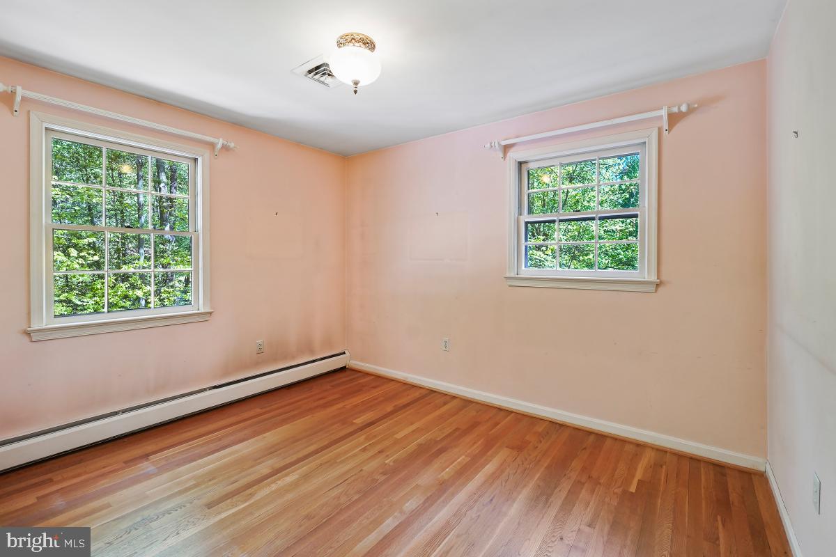 12124 STIRRUP RD, RESTON, Virginia 20191, 4 Bedrooms Bedrooms, ,2 BathroomsBathrooms,Residential,For sale,12124 STIRRUP RD,VAFX2231586 MLS # VAFX2231586