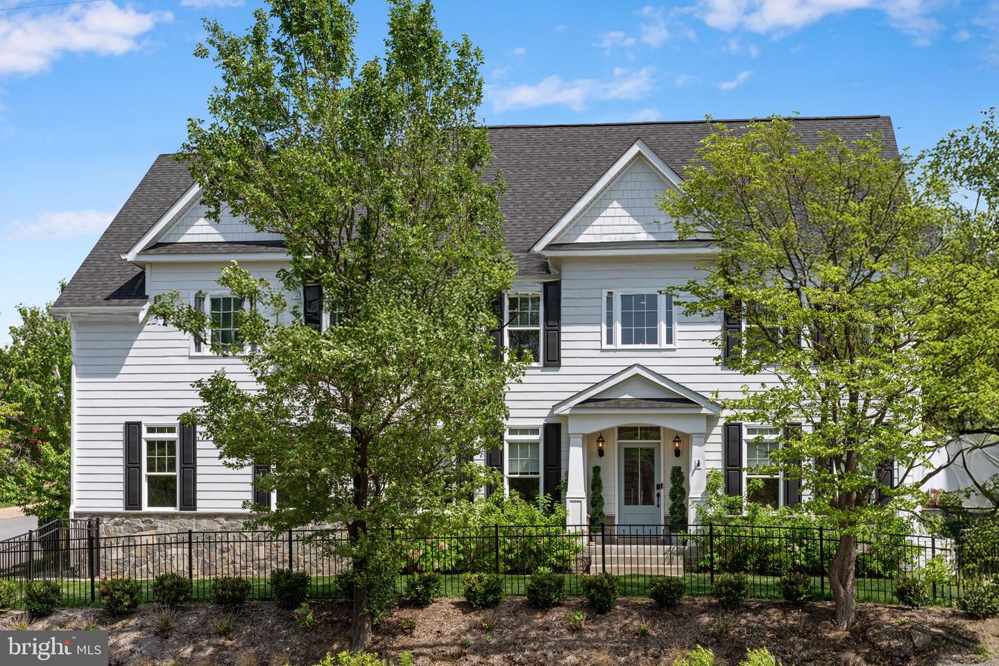 4950 34TH ST N, ARLINGTON, Virginia 22207, 5 Bedrooms Bedrooms, ,4 BathroomsBathrooms,Residential,For sale,4950 34TH ST N,VAAR2055420 MLS # VAAR2055420
