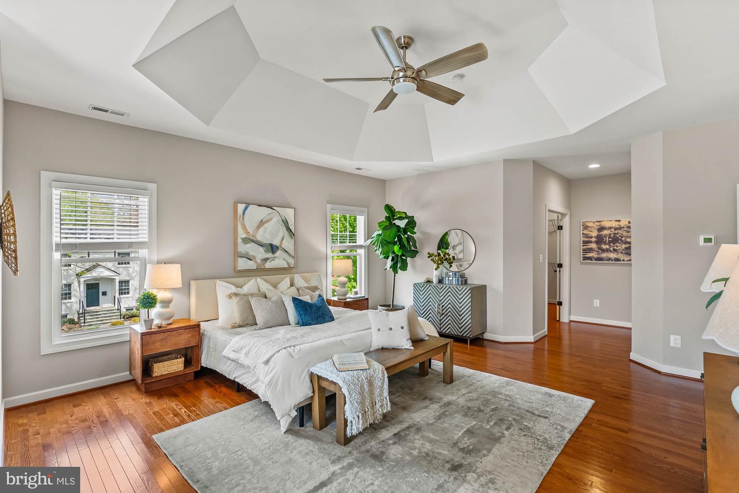 4950 34TH ST N, ARLINGTON, Virginia 22207, 5 Bedrooms Bedrooms, ,4 BathroomsBathrooms,Residential,For sale,4950 34TH ST N,VAAR2055420 MLS # VAAR2055420