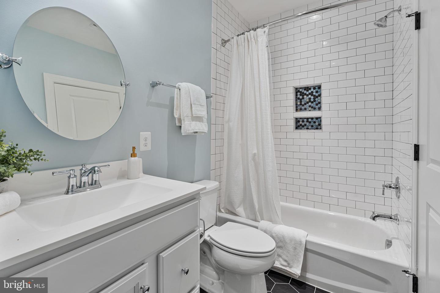 4950 34TH ST N, ARLINGTON, Virginia 22207, 5 Bedrooms Bedrooms, ,4 BathroomsBathrooms,Residential,For sale,4950 34TH ST N,VAAR2055420 MLS # VAAR2055420