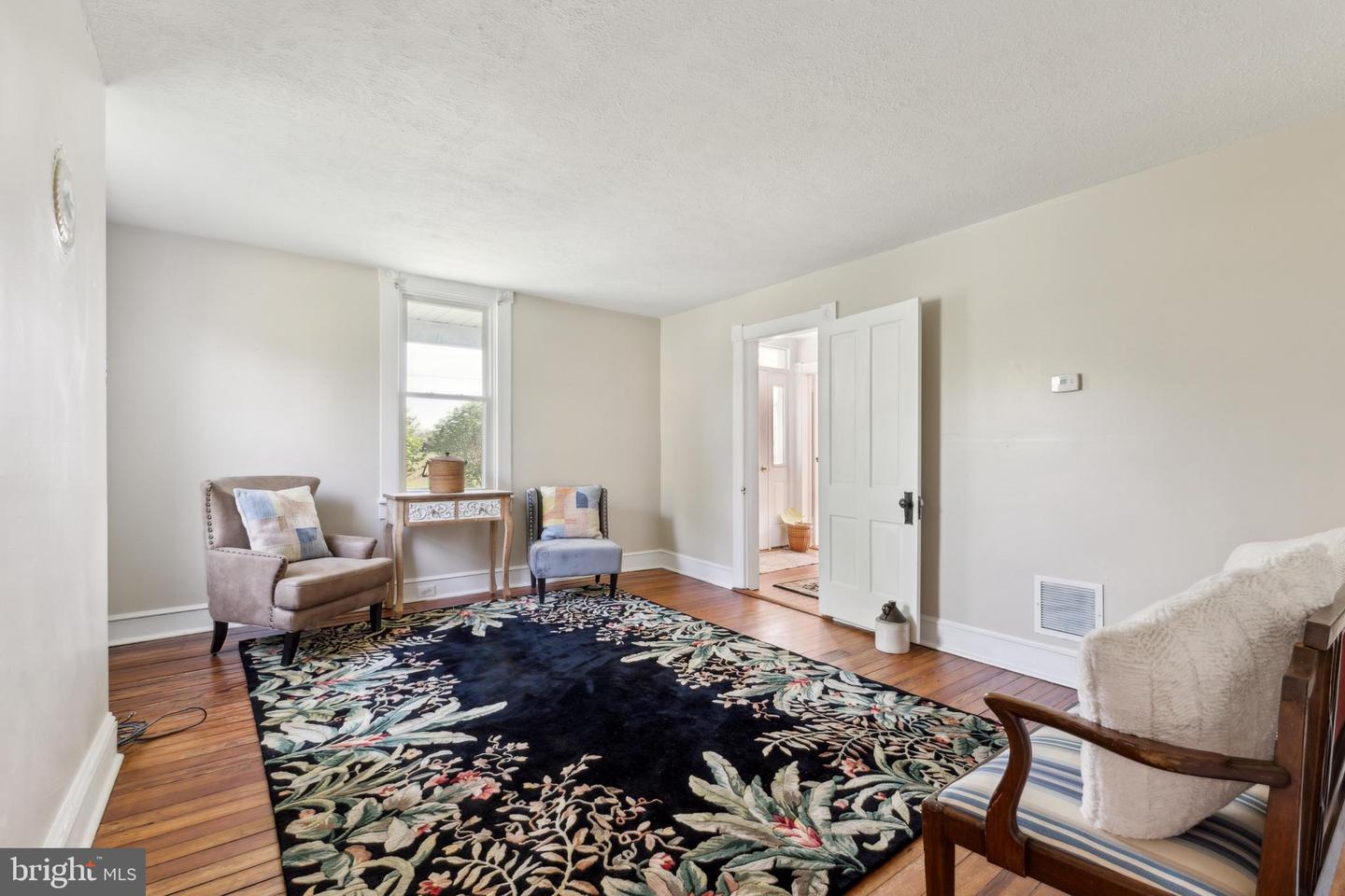 1095 SENSENY RD, BERRYVILLE, Virginia 22611, 3 Bedrooms Bedrooms, ,1 BathroomBathrooms,Residential,For sale,1095 SENSENY RD,VACL2003570 MLS # VACL2003570