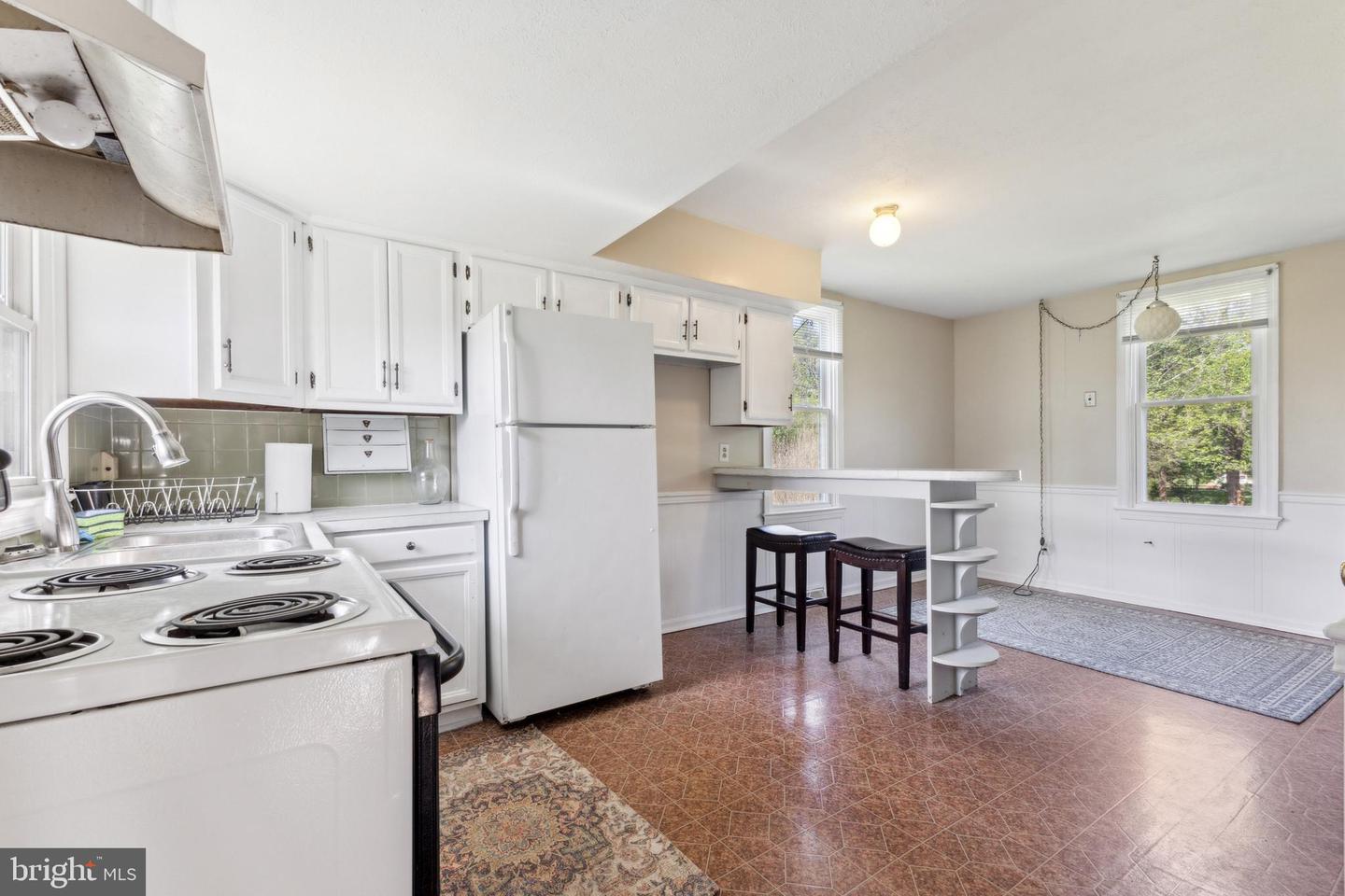 1095 SENSENY RD, BERRYVILLE, Virginia 22611, 3 Bedrooms Bedrooms, ,1 BathroomBathrooms,Residential,For sale,1095 SENSENY RD,VACL2003570 MLS # VACL2003570