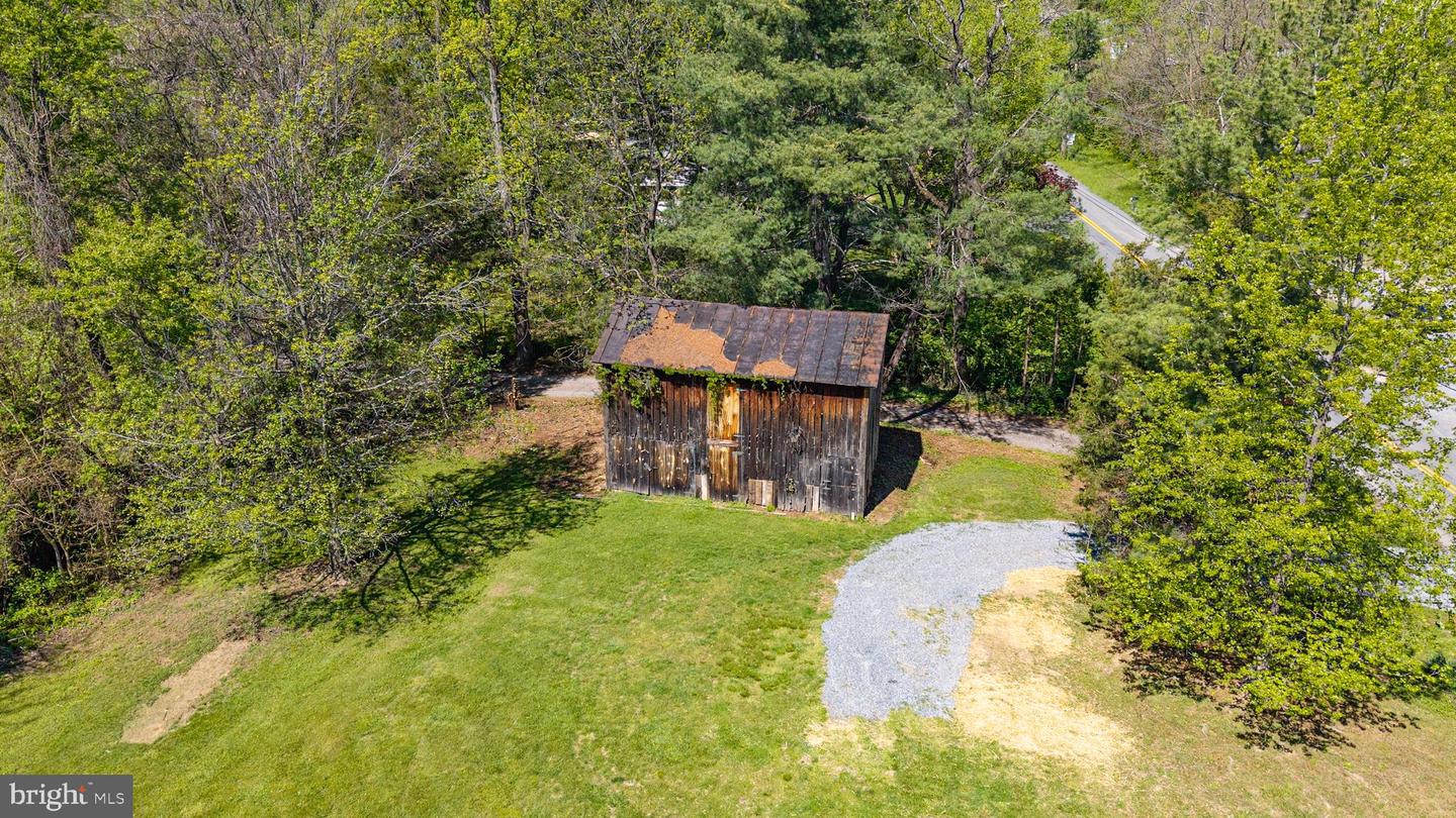 1095 SENSENY RD, BERRYVILLE, Virginia 22611, 3 Bedrooms Bedrooms, ,1 BathroomBathrooms,Residential,For sale,1095 SENSENY RD,VACL2003570 MLS # VACL2003570