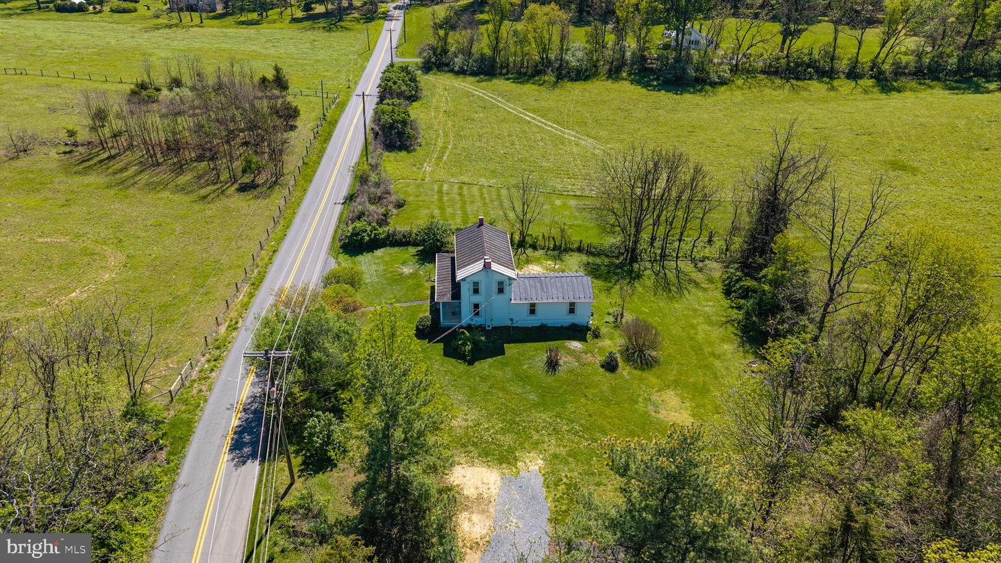 1095 SENSENY RD, BERRYVILLE, Virginia 22611, 3 Bedrooms Bedrooms, ,1 BathroomBathrooms,Residential,For sale,1095 SENSENY RD,VACL2003570 MLS # VACL2003570