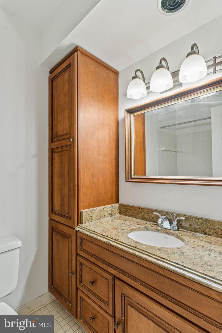 7034 BRADWOOD CT, SPRINGFIELD, Virginia 22151, 3 Bedrooms Bedrooms, ,3 BathroomsBathrooms,Residential,For sale,7034 BRADWOOD CT,VAFX2232148 MLS # VAFX2232148